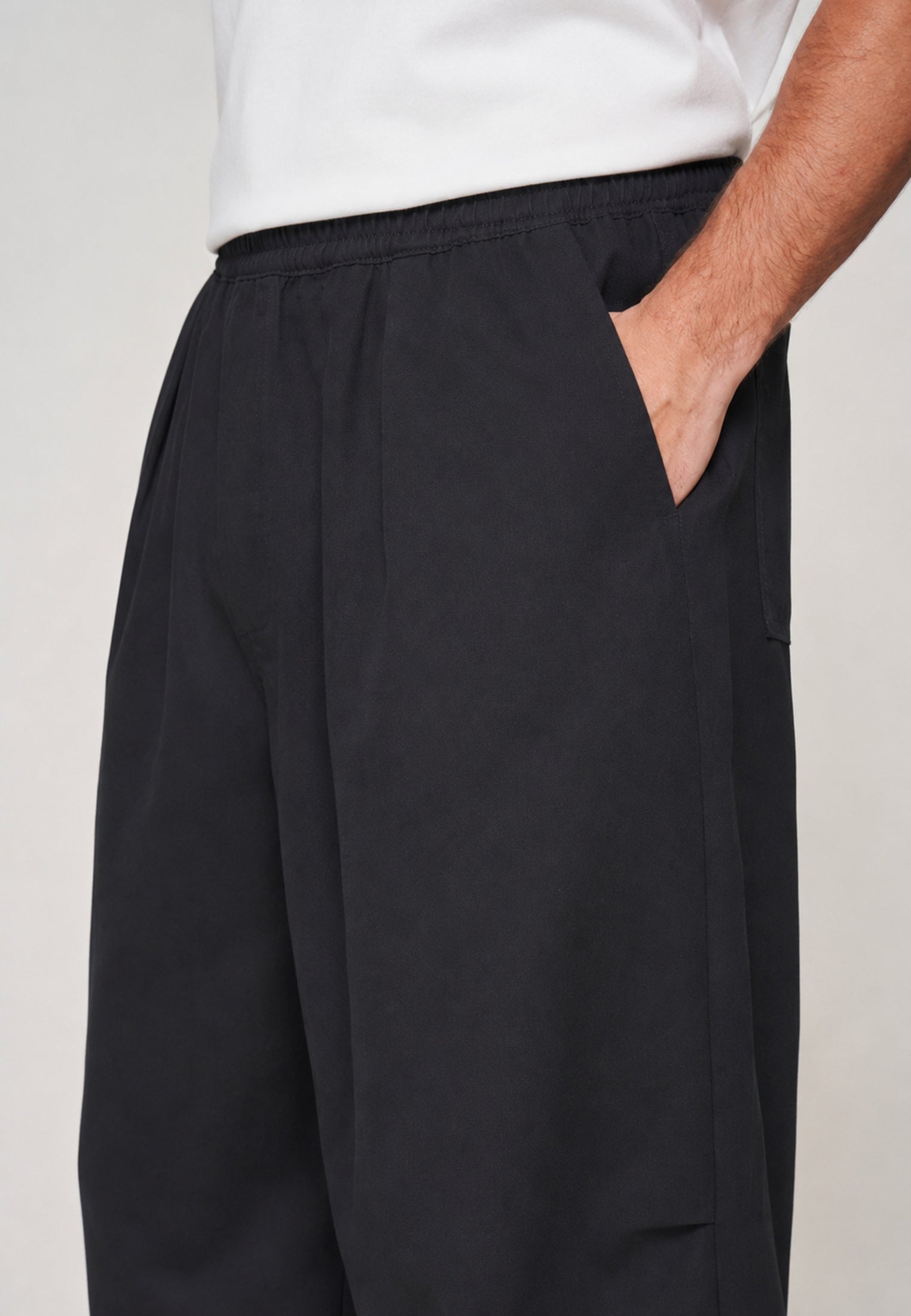 Barrel Trouser — Black, waistband detail