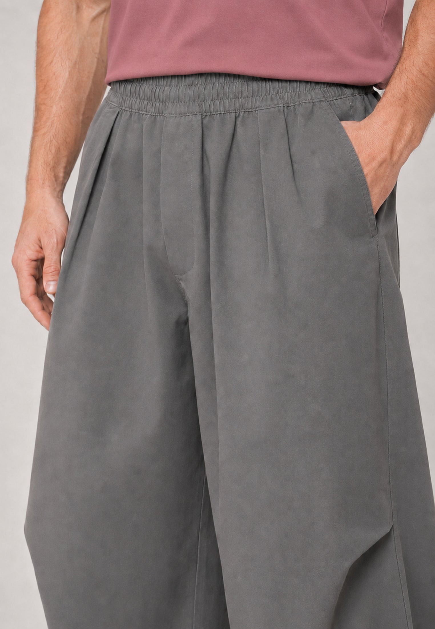 Barrel Trouser — Grey, waistband detail