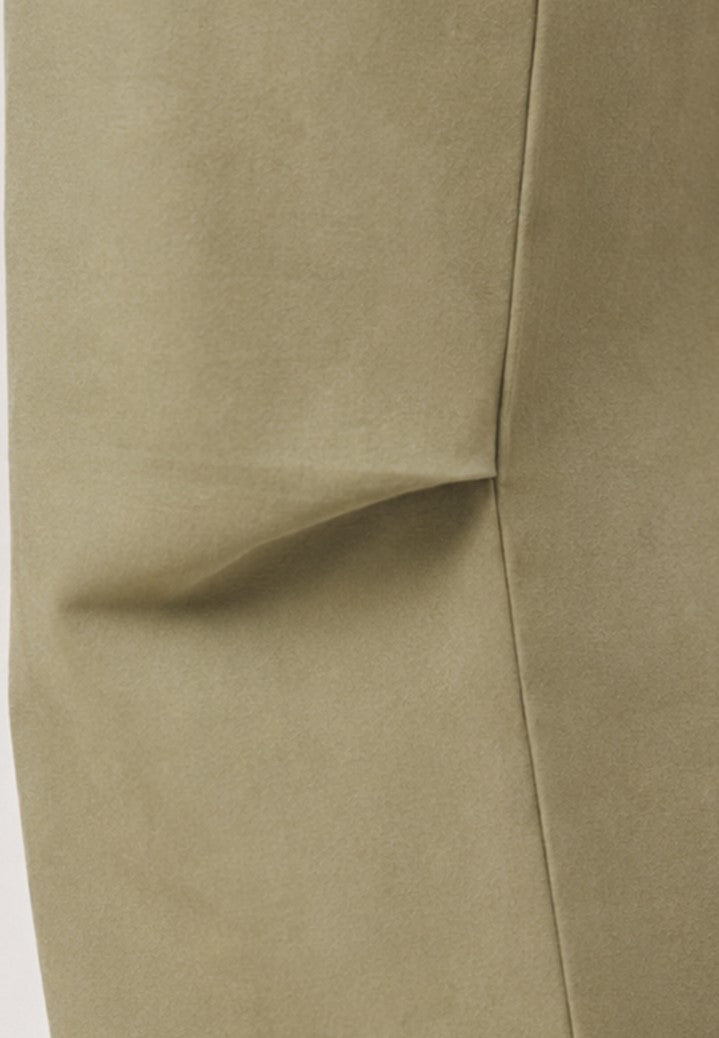 Barrel Trouser — Olive, knee detail