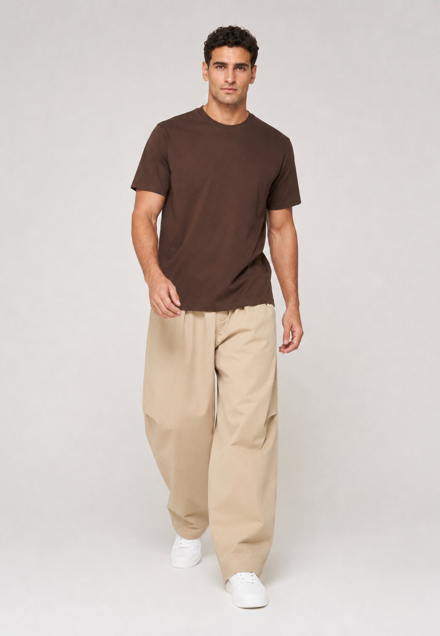 Barrel Trouser — Sand, walk
